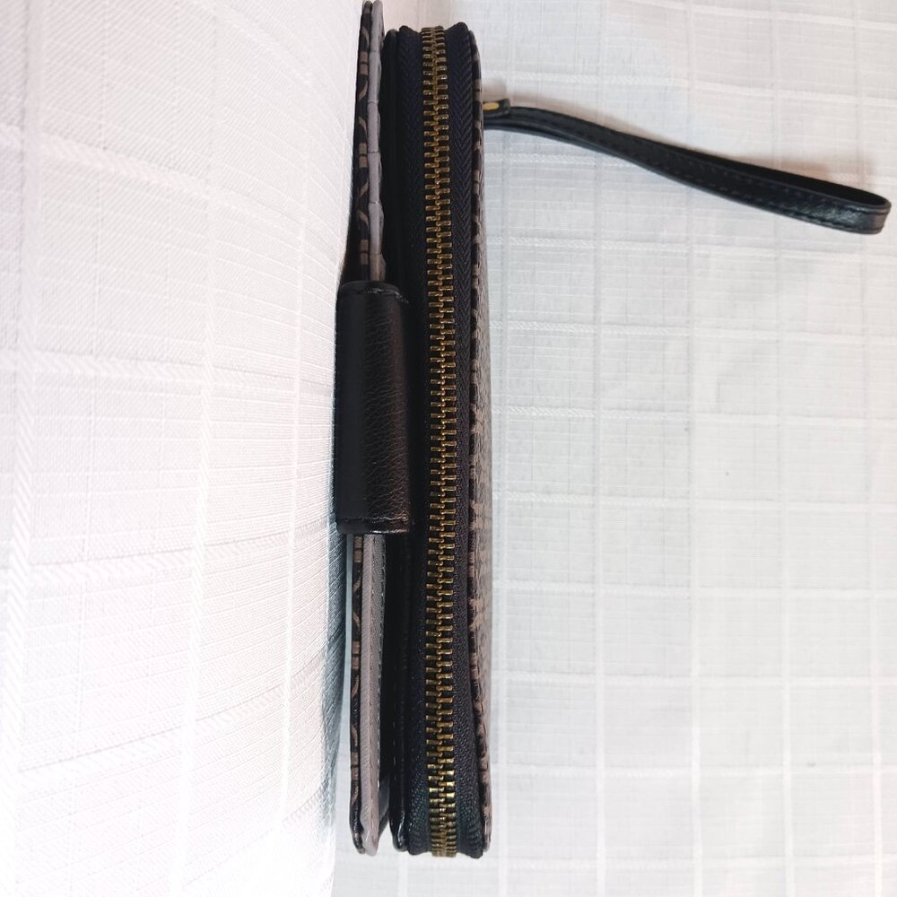 New Fossil Madison Zip Clutch Wallet Wristlet Brown/Black NWOT - Picture 4 of 10